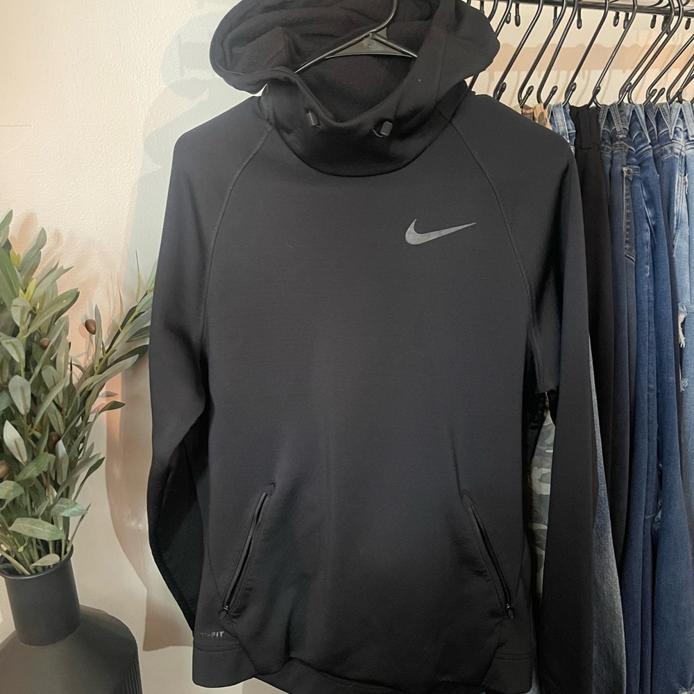 Nike Black Performance Jacket for Active Wear
